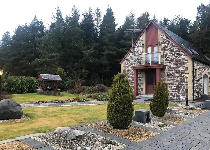 Private Coach House In Gated Residence