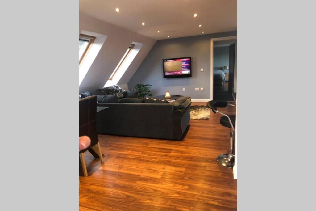 Apartment Private Coach House In Gated *