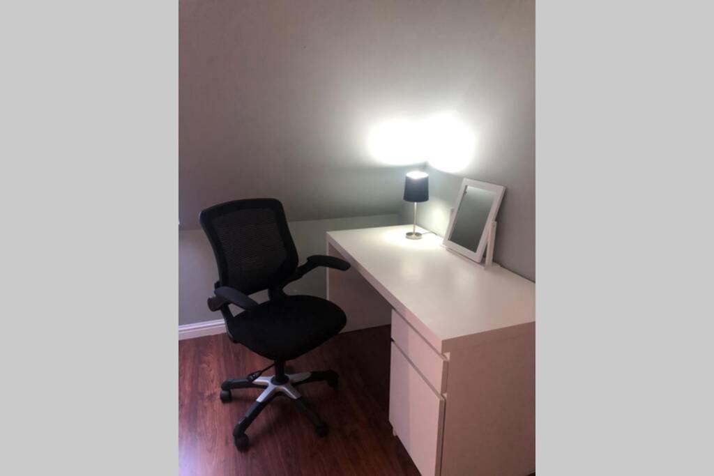 Private Coach House In Gated Apartment